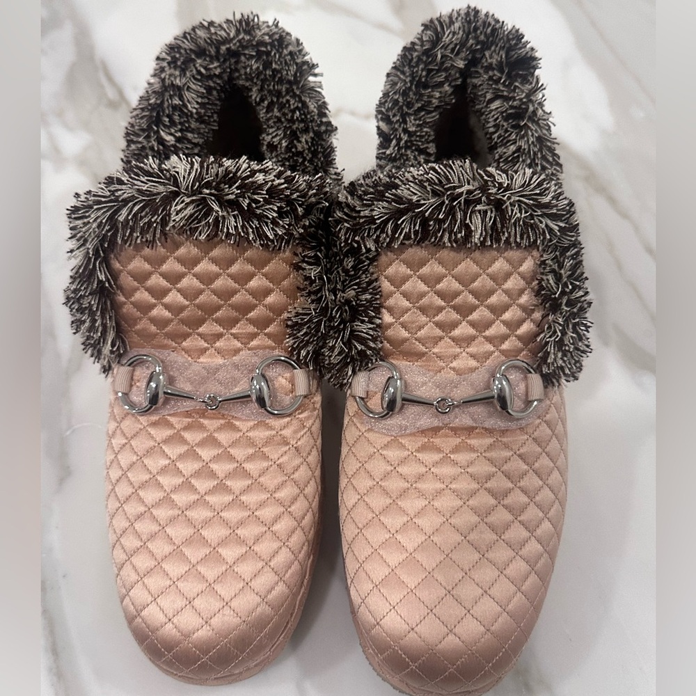 Gucci moccasins ￼